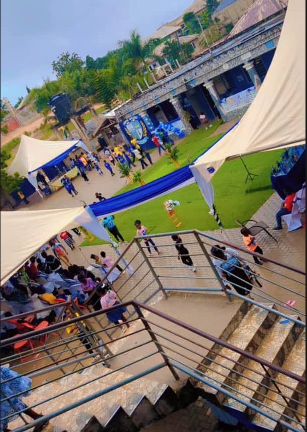 OSAAH Daylight School community gathered for an outdoor event